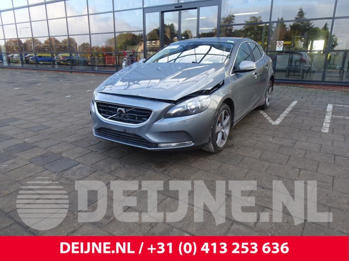 Volvo V40 Kolben O142591 Spenderfahrzeug