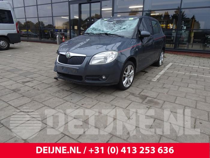 Skoda Fabia Rear door lock mechanism 4-door, left O186592