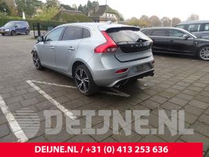 Volvo V40 12-