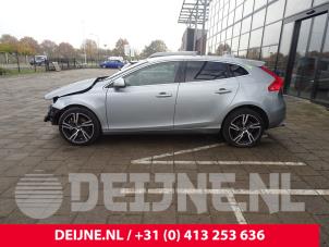 Volvo V40 12-