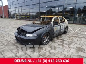 Seat Leon Querlenker unten links vorne O128757 Spenderfahrzeug