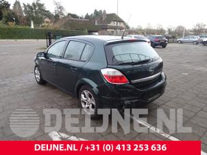 Opel Astra H 04-