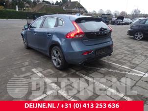Volvo V40 12-