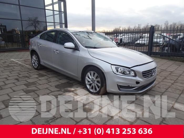 Volvo S60 ABS Pumpe O150835 Spenderfahrzeug