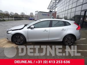 Volvo V40 12-