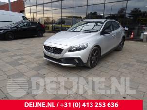 Volvo V40 12-