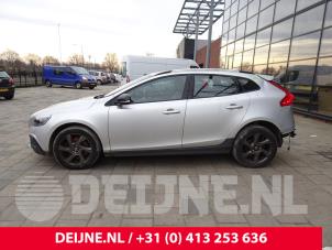 Volvo V40 12-