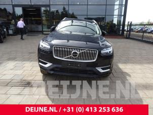 Volvo XC90 16-
