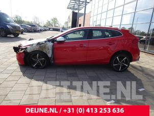 Volvo V40 12-