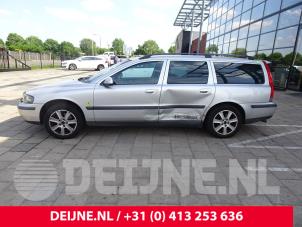 Volvo V70 01-