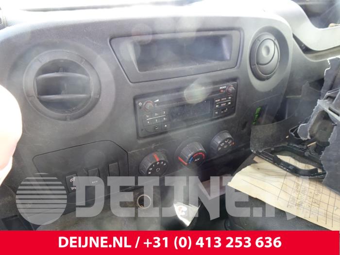 Opel Movano 10- Sloopvoertuig (2019, Grijs)