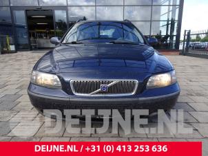Volvo V70 01-