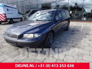Volvo V70 01-