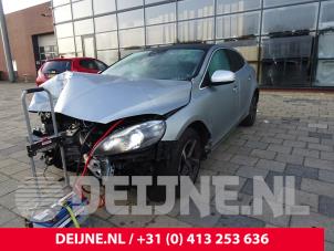 Volvo V40 12-