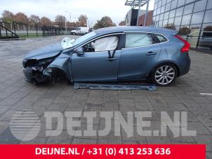 Volvo V40 12-