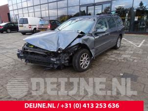 Volvo V70 01-