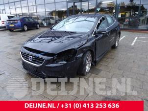 Volvo V40 12-