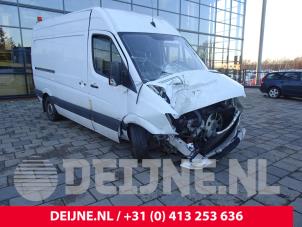 Mercedes Sprinter Stoßstange hinten O165966 Spenderfahrzeug