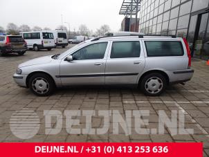 Volvo V70 01-