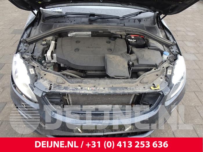 Volvo XC60 I 2.4 D5 20V 220 AWD Sloopvoertuig (2017, Donker, Blauw)