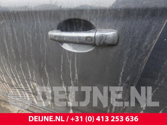 Volvo XC60 I 2.4 D5 20V 220 AWD Sloopvoertuig (2017, Donker, Blauw)