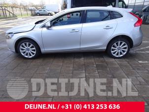 Volvo V40 12-