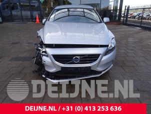 Volvo V40 12-