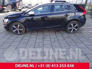 Volvo V40 12-