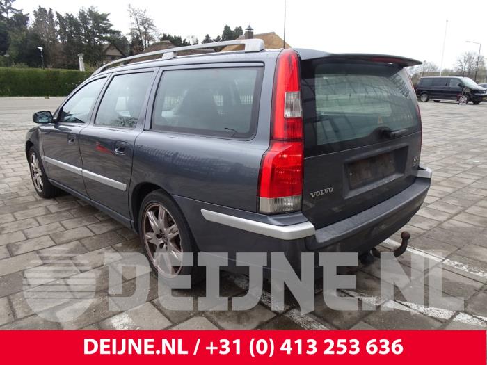 Volvo V70 2.5 T 20V Sloopvoertuig (2004, Grijs)