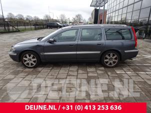 Volvo V70 01-