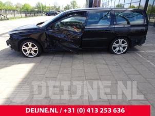 Volvo V70 01-