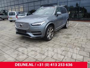 Volvo XC90 16-