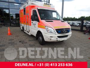 Mercedes Sprinter Remklauw (Tang) links-voor O262040 Donorvoertuig