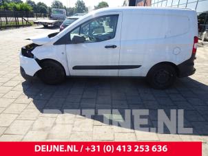 Ford Transit Courier 14-