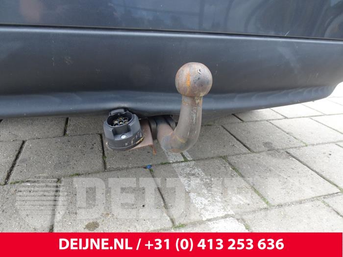 Volvo S60 I 2.4 20V 140 Sloopvoertuig (2003, Grijs)