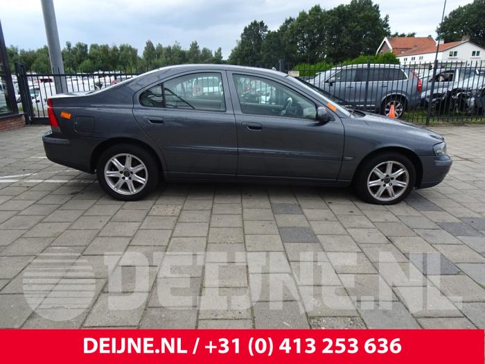 Volvo S60 I 2.4 20V 140 Sloopvoertuig (2003, Grijs)