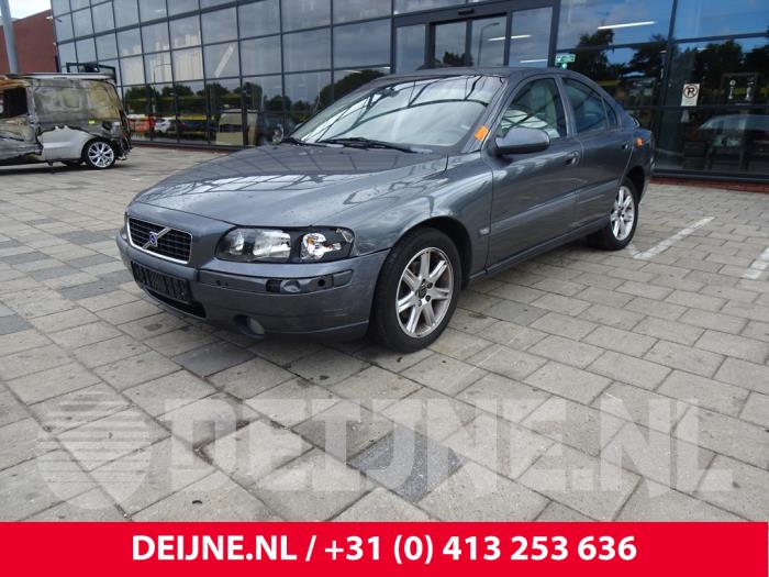 Volvo S60 I 2.4 20V 140 Sloopvoertuig (2003, Grijs)