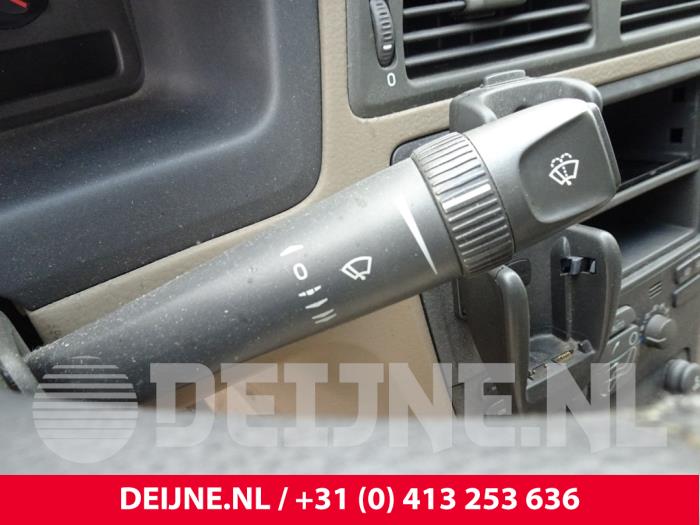 Volvo S60 I 2.4 20V 140 Sloopvoertuig (2003, Grijs)