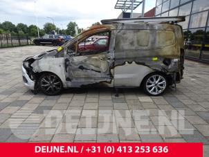 Ford Transit Courier 14-