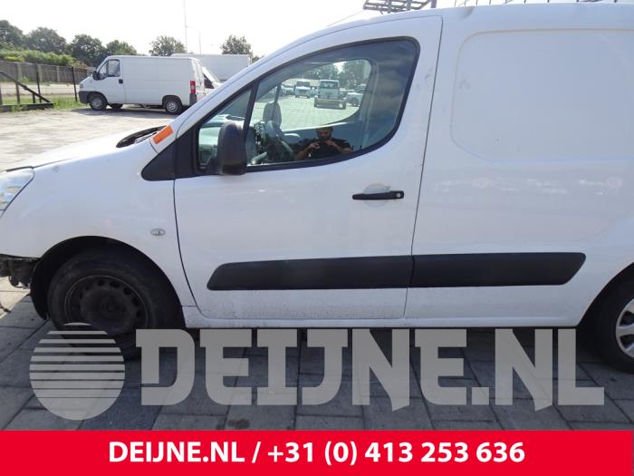 Peugeot Partner 1.6 HDI 110 16V Sloopvoertuig (2011, Graniet)