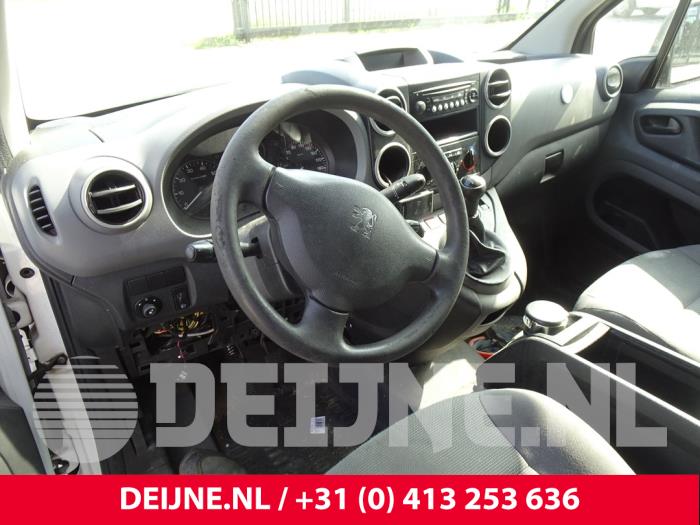 Peugeot Partner 1.6 HDI 110 16V Sloopvoertuig (2011, Graniet)