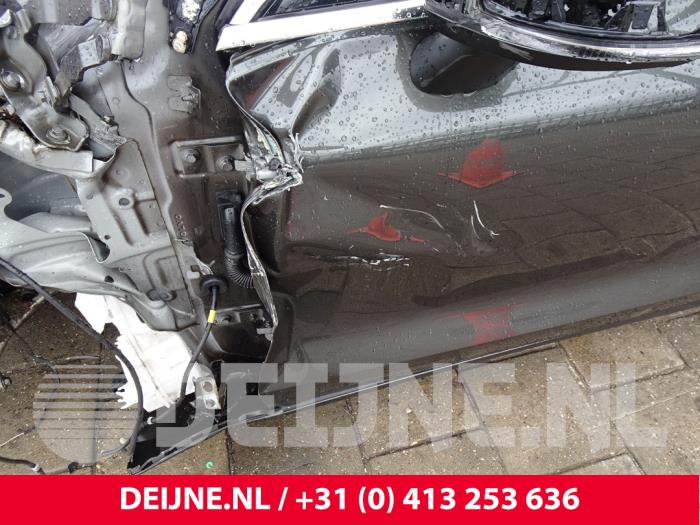 Volvo V60 II 2.0 B3 16V Mild Hybrid Sloopvoertuig (2022, Grijs)