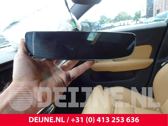 Volvo V60 II 2.0 B3 16V Mild Hybrid Sloopvoertuig (2022, Grijs)