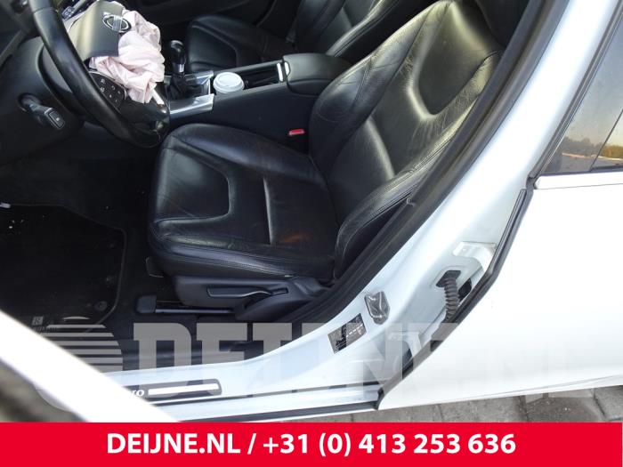 Volvo V60 I 1.6 DRIVe Sloopvoertuig (2013, Wit)