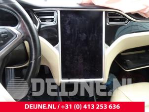 Tesla Model S Stoßdämpferstrebe links hinten O216038 Spenderfahrzeug