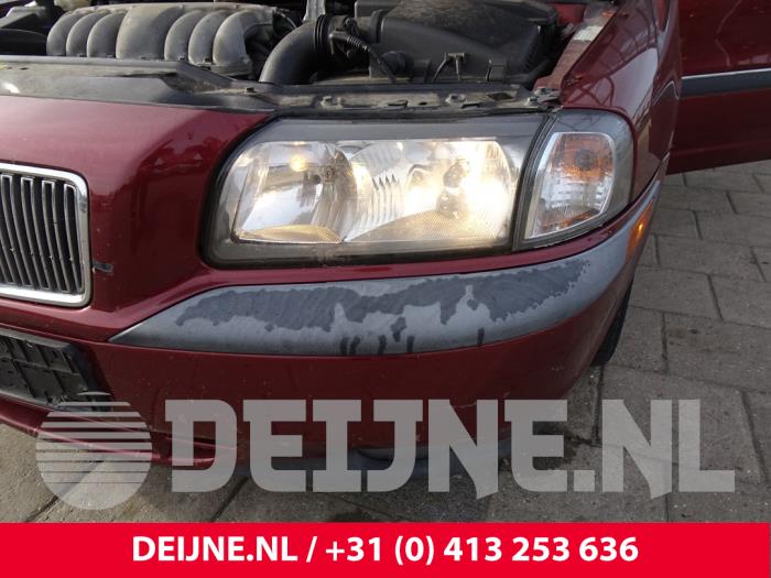 Volvo S80 2.9 SE 24V Sloopvoertuig (1999, Rood)