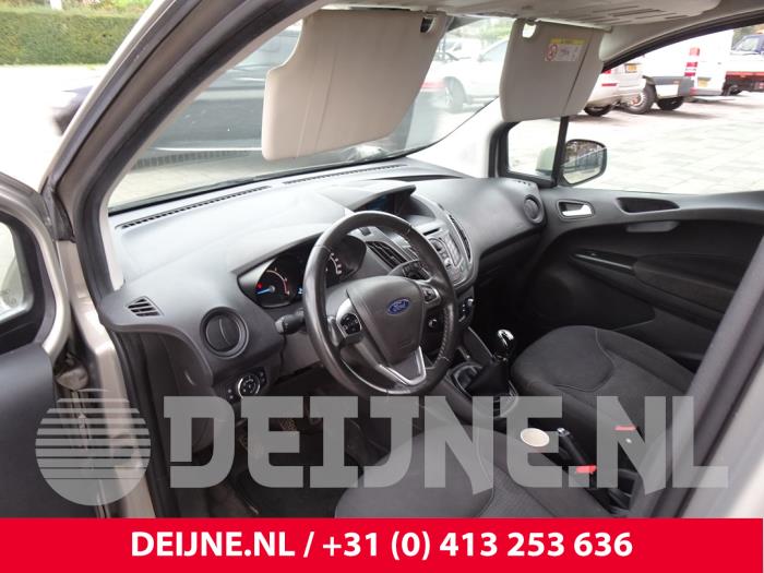 Ford Transit courier 14- Sloopvoertuig (2015, Zilvergrijs)