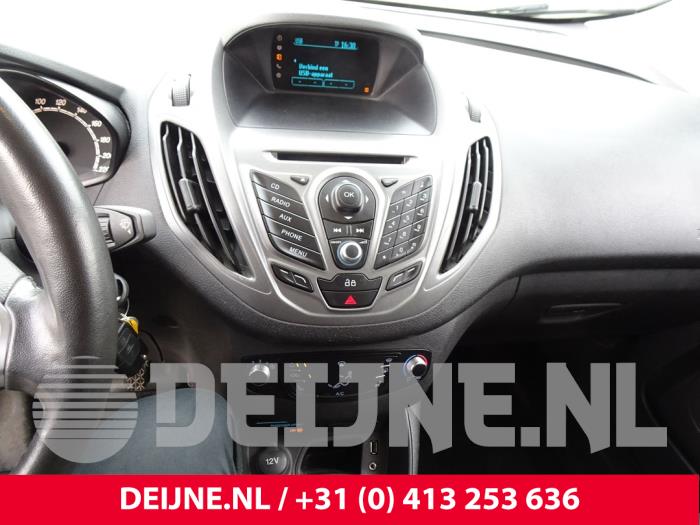 Ford Transit courier 14- Sloopvoertuig (2015, Zilvergrijs)