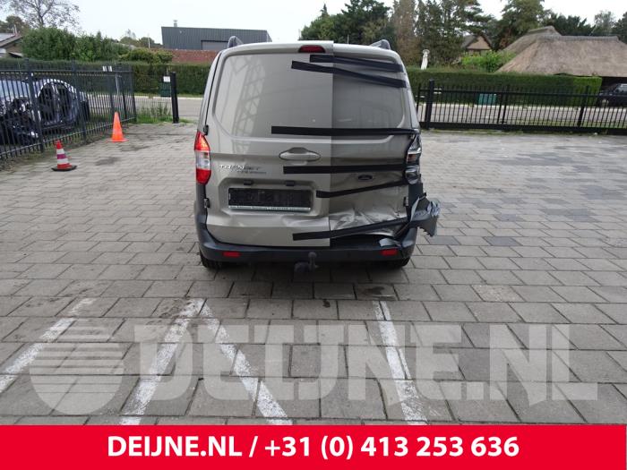 Ford Transit courier 14- Sloopvoertuig (2015, Zilvergrijs)