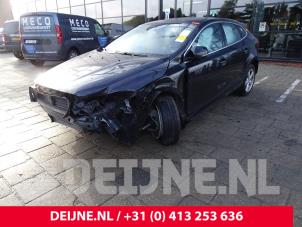 Volvo V40 12-